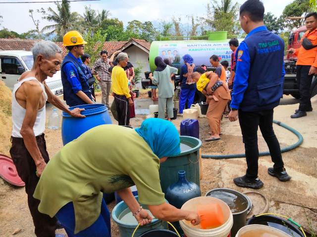 Data Bpbd Ada 12 Kecamatan Rawan Air Bersih Kabupaten Sumedang